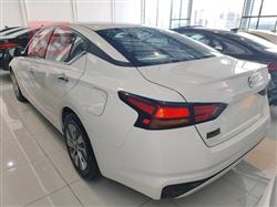 نيسان ألتيما